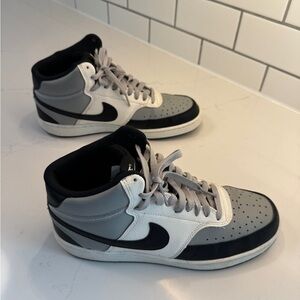 Men’s 8.5 Nike high tops